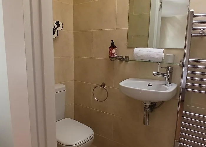 Beautiful 3bd Beside Phoenix Park