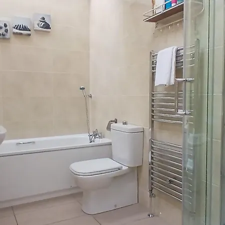 Beautiful 3bd Beside Phoenix Park Semesterbostad Dublin