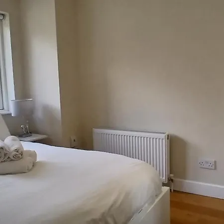 Nyaraló Beautiful 3bd Beside Phoenix Park