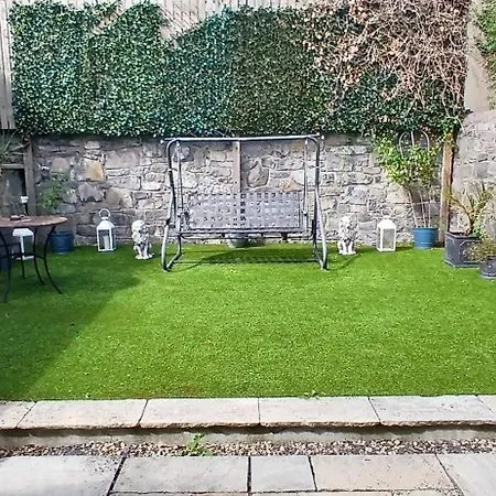 Beautiful 3bd Beside Phoenix Park