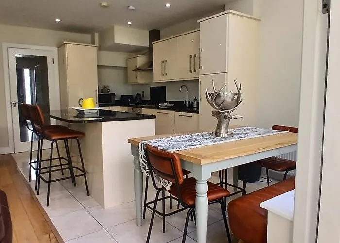 Beautiful 3bd Beside Phoenix Park דבלין