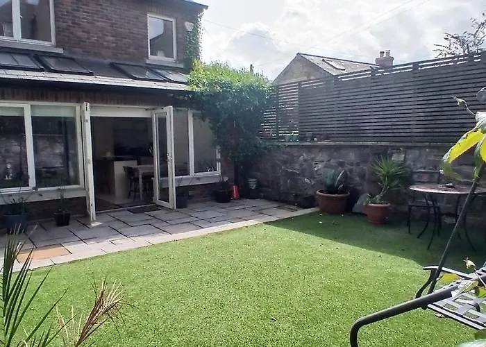 Beautiful 3bd Beside Phoenix Park